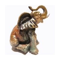 Luimera Oturan Fil Biblo Dk