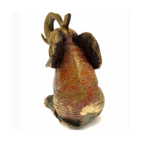 Luimera Oturan Fil Biblo Dk