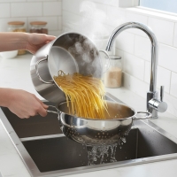 Oms 24 Cm Ayakli Süzgeç