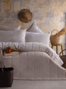 Çift Kişilik İnes Bej Yatak Örtüsü Set