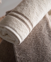 Penye Modeo Bornoz Vizon/Ekru Aile Seti